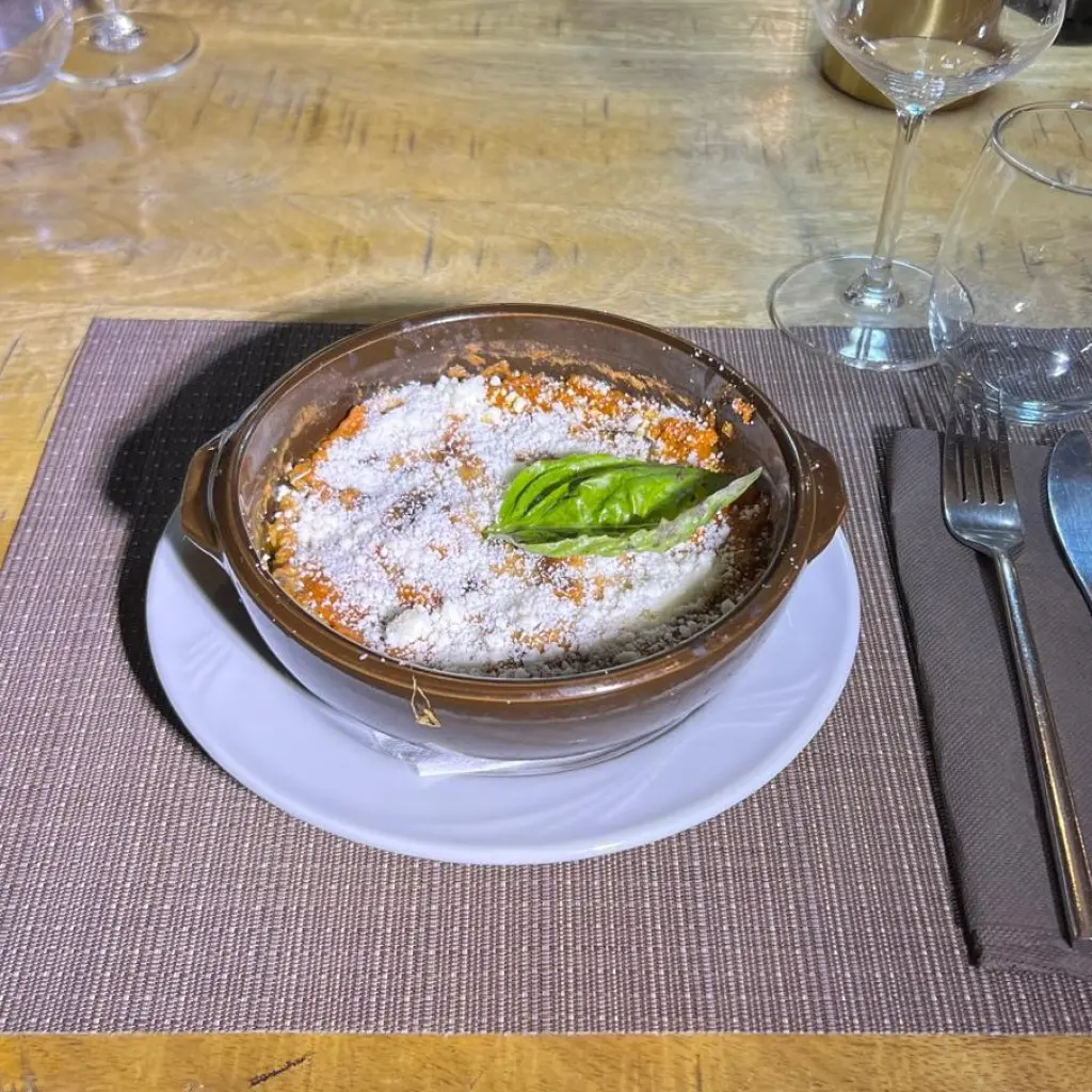 Tegame Di Parmigiana Di Melenzane