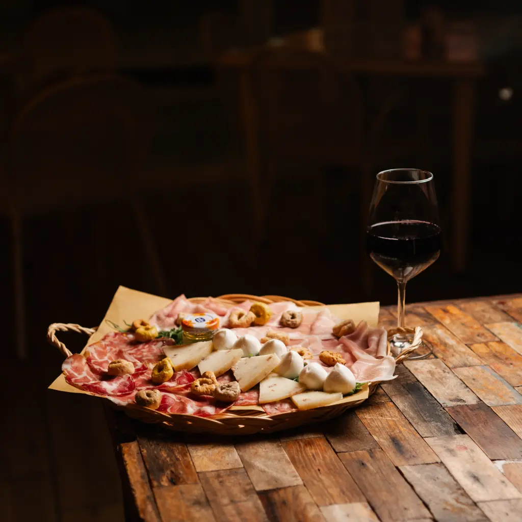 Tagliere Salumi E Formaggi